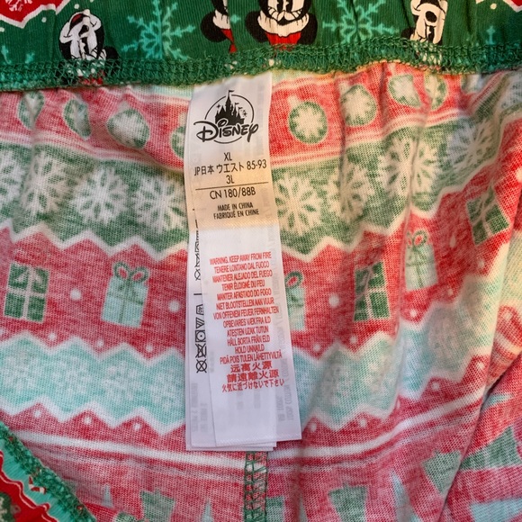 NWT Disney Store Two Piece Winter Mickey and Minnie Mouse Pajama Set XL - Picture 11 of 13